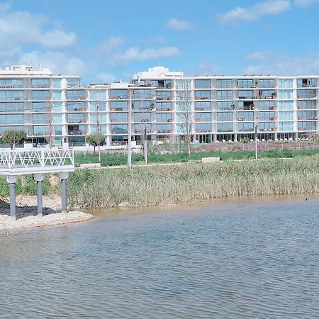 Bayline- Beachfront And Pool Армасан-де-Пера Экстерьер фото